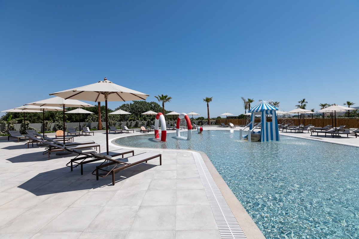 blu_utopia's tweet photo. Enjoy precious moments with you family at "Pinkoland"! #utopiablukos #summer #vacation #kosisland #Greece #kos #dodecanese https://t.co/rpQa9ewlj0