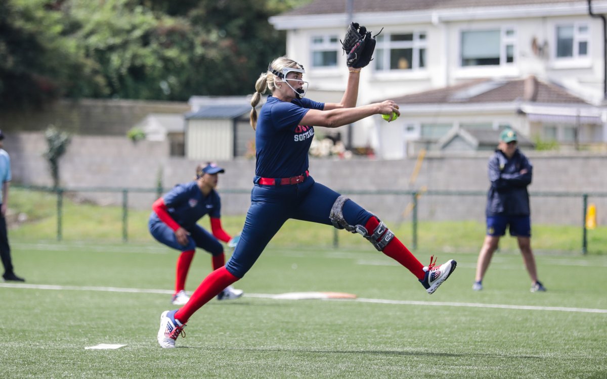 Good luck to <a href="/MontanaFouts/">Montana Fouts</a> and her <a href="/USASoftballWNT/">USA Softball Women's National Team 🇺🇸</a> teammates this week in Ireland at Stage 1 of the XVII WBSC Women's Softball World Cup🇺🇸

📷: courtesy USA Softball

#RollTide #SoftballWorldCupW