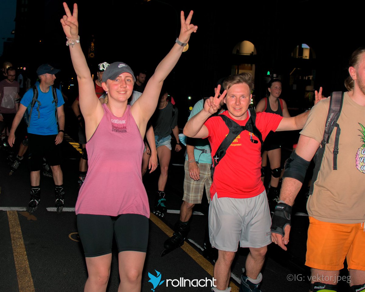 Duesseldorf's tweet photo. Rollschuhe an &amp; los geht's! 🛼

Am 13.7. startet wieder die @Rollnacht #Düsseldorf - die 21 km lange Strecke führt euch um das Stadtzentrum. Treffpunkt ist 19.30 Uhr, Wiese an der Reuterkaserne - Startschuss ist 20 Uhr. Wir wünschen euch viel Spaß! 🙂

👉 https://t.co/ECVZQzEktj https://t.co/BVnMrHAyaK