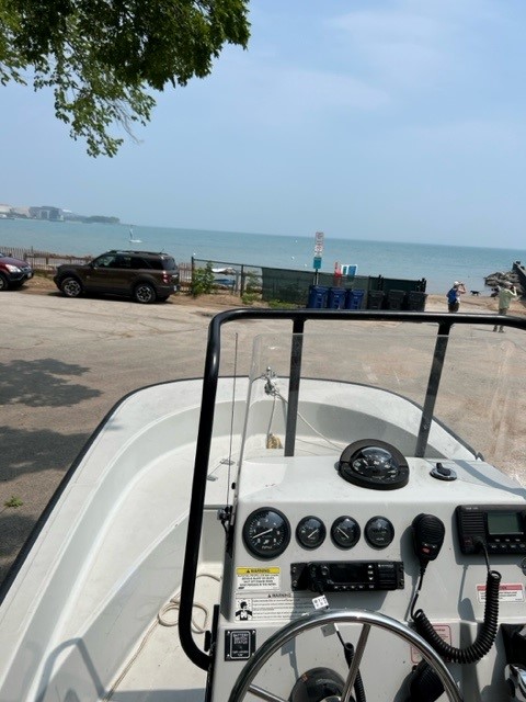 chicagocomm's tweet image. 🌊🚤 Dive into a seamless communication experience on Lake Michigan! 📻✨

🔧 Our skilled technician is on board, installing a brand new two-way radio for smooth sailing and uninterrupted adventures. 🌊⛵️

#LakeMichigan #BoatingAdventures #TwoWayRadio #StayConnected #SafetyFirst