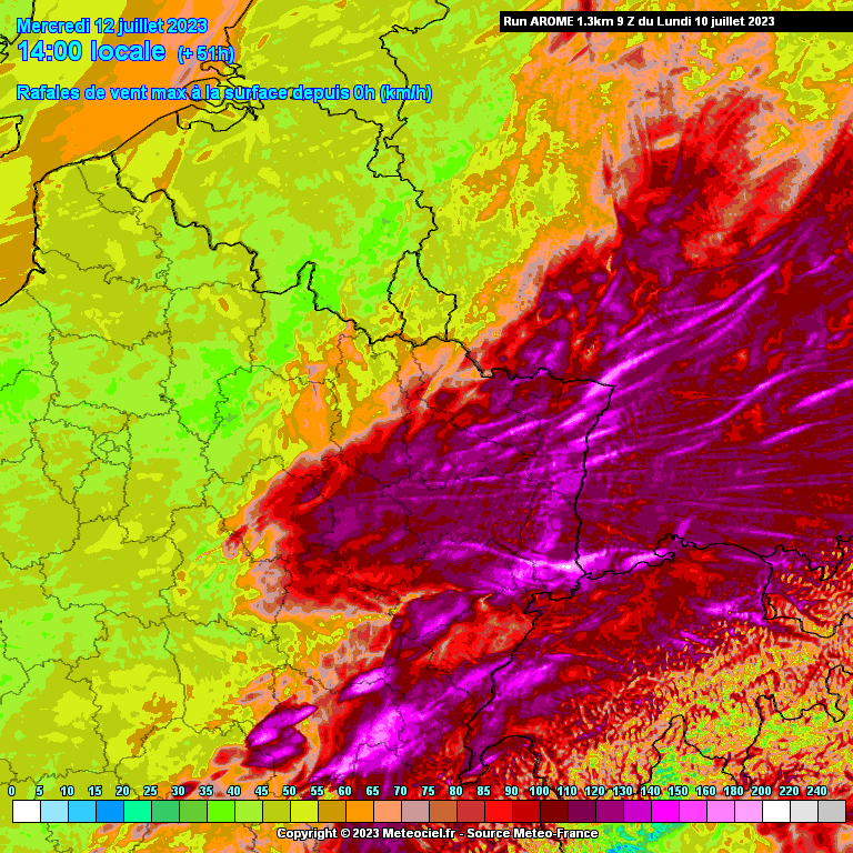 Meteo_GrandEst's tweet photo. ⛈️ - #Orages : De violents orages sont prévus demain après-midi et soir sur l'Est du #GrandEst.
Ils pourront être accompagnés de fortes pluies, de grosses chutes de grêle et de fortes rafales de vent pouvant dépassées les 150 km/h.
⚠️ Cette situation est à suivre avec attention ! https://t.co/cAdNJgTyP3