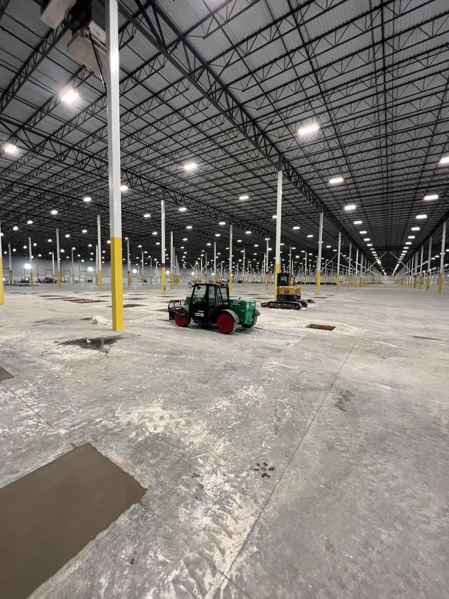 CWXcontracting's tweet photo. Photos from another #CWX #concrete project.
#concreteconstruction #commercialdevelopment #concrete #commercialconstruction #subcontractor #midwest https://t.co/uAKoBfeDau