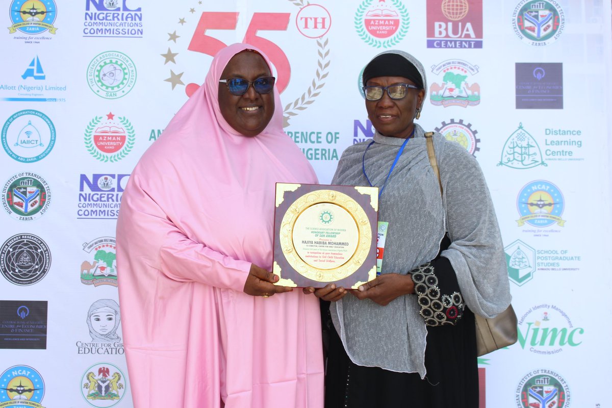 centre4girlsed's tweet photo. The Director Centre for Girls' Education received an honorary award from the Science Association of Nigeria (SAN) where she was recognised for her remarkable contributions to Girl Child Education in Nigeria. https://t.co/sxHCPTk6Kj