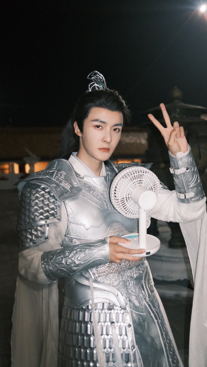 guanyueonly's tweet photo. ［Studio update］2023.7.10

Part 1
‘Princess Nirvana‘ finished filming.

#管櫟 💕#管栎 #涅槃郡主 #PrincessNirvana #GUANYUE https://t.co/oChA3vEpHy