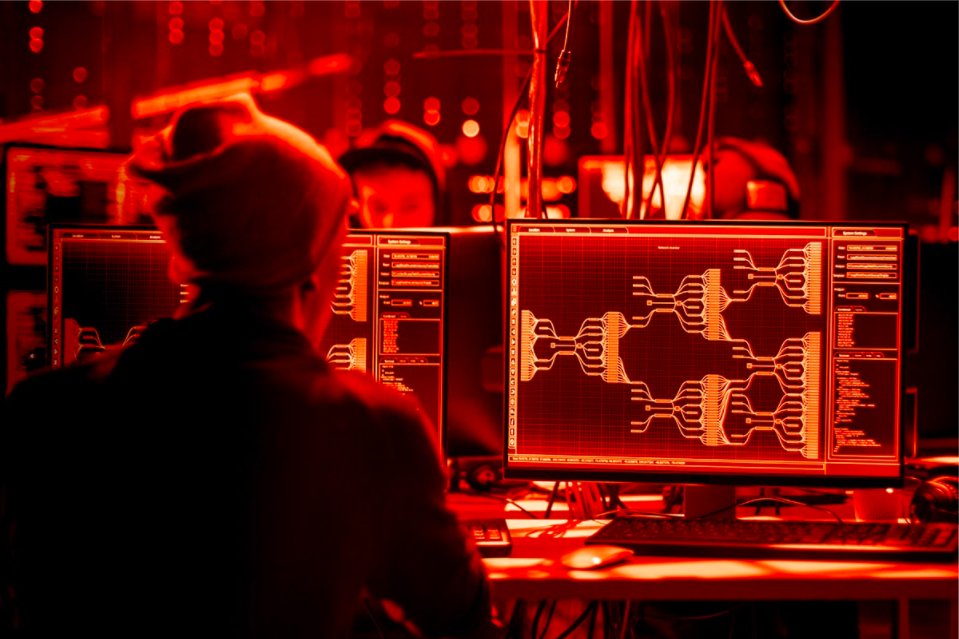 exploitby's tweet photo. Пентестинг или Red Team? Что лучше? А как правильно выбрать? Давайте разбираться вместе - https://t.co/lo2UFxOJev #пентестинг #redteam #cybersecurity https://t.co/EF9GWF3Aoi