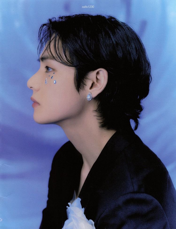 tetestream's tweet photo. "Inner Child" has now surpassed 165 MILLION streams on Spotify, it marks V's 4th solo songs to do so! https://t.co/I3i9sM8BUj