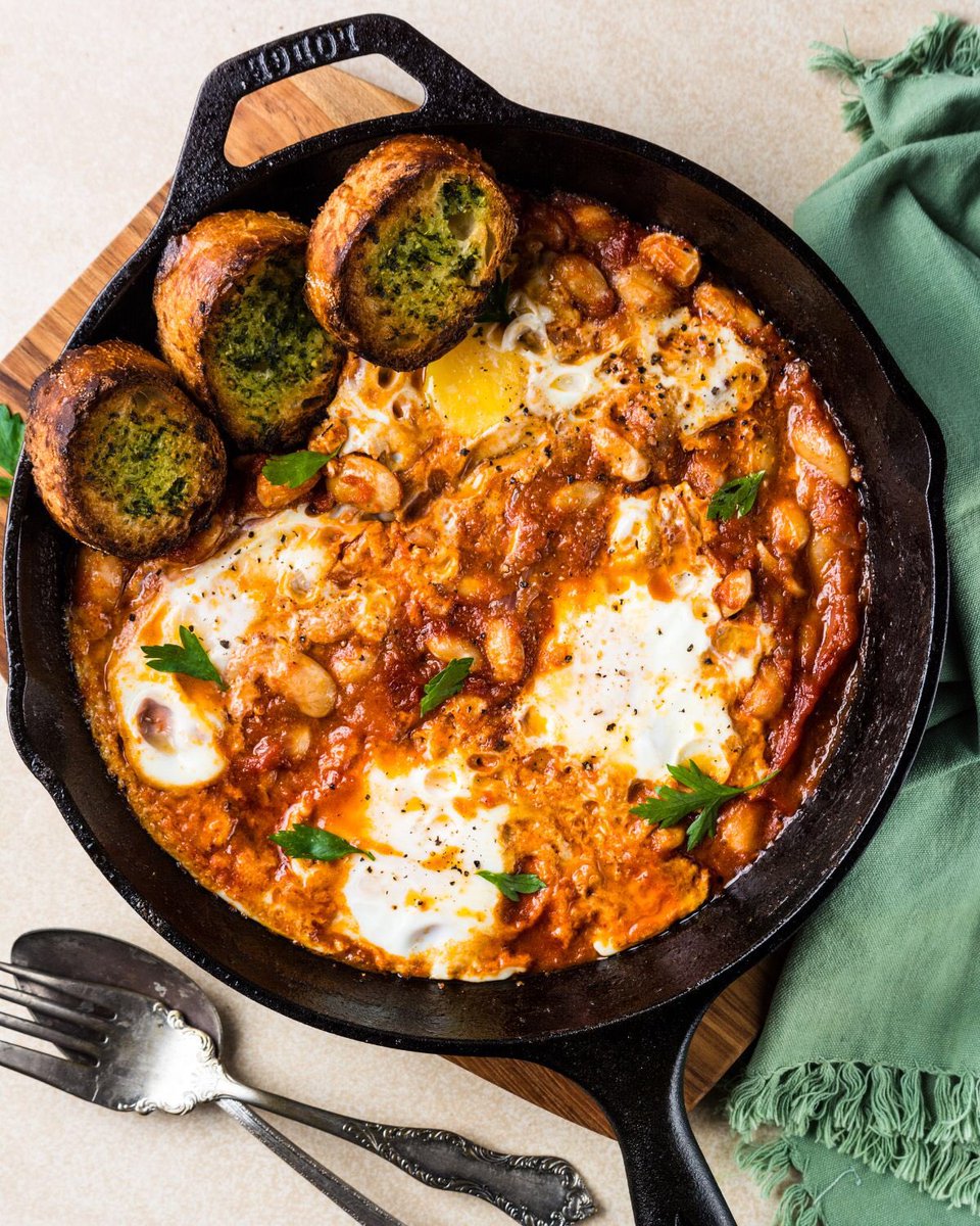 Can’t get over these dishes we shot for  the #EatlessMeat campaign. I love being a #FoodPhotographer 😊 Let’s just say my family are well fed after a shoot😅 #MeatlessMonday