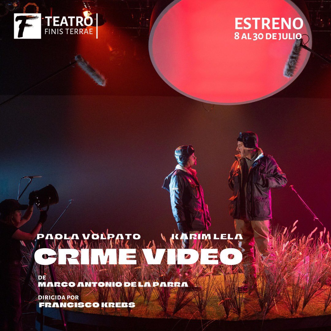 Cortita, divertida y bien actuada: me gustó #CrimeVideo en el @TeatFinisTerrae. ¡Seca la Paola Volpato! 🔨