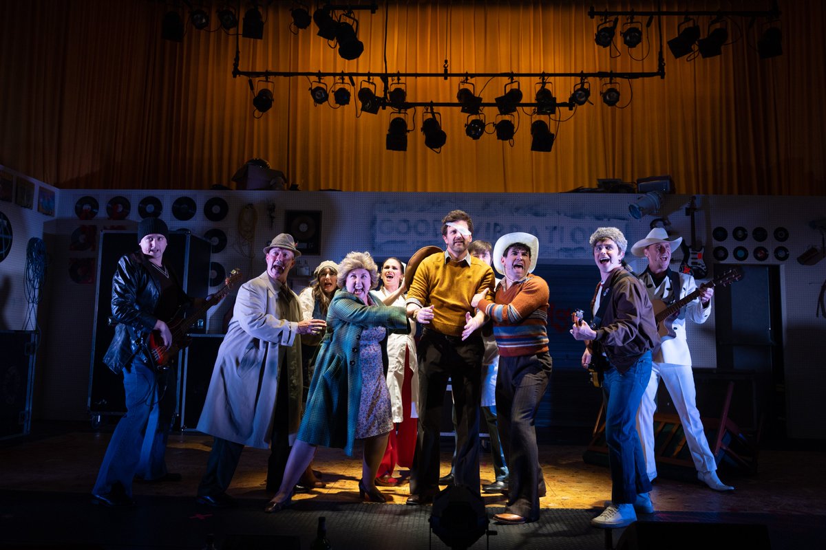 #GoodVibrations, the NYT Critic's Pick that's brought an electrifying cast of twelve from Belfast, four weeks of standing ovations, and so much more, is in its final week at IAC. 

Seats are going quickly, so reserve now > irishartscenter.org/event/good-vib…