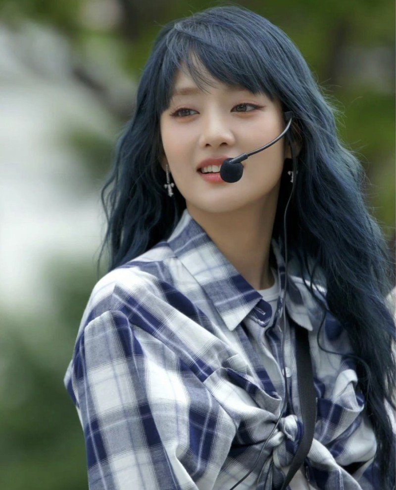 moongsilcloud's tweet photo. 무한한 시간을 사는 전솨얁한테는 끰믽니랑 죽음을 기약하는게 사랑인데 유한한 시간을 사는 끰믽니한테는 전솨얁이랑 영원을 기약하는게 사랑이라 둘이 엇갈리는 인어랑 인간의 사랑이야기가 보고싶다,, https://t.co/uztuutdGE3