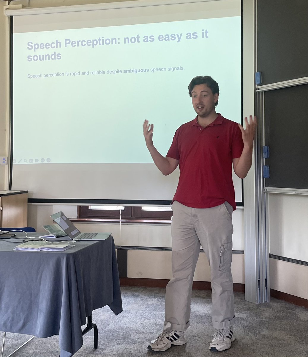 CamNeuro's tweet photo. Next up @Connor_Doyle_ from @GirtonCollege and @DrMattDavis group with @aller_mate @mrccbu - Time course of neural computations supporting perception &amp;misperception of degraded speech https://t.co/1iR1AkDyvN