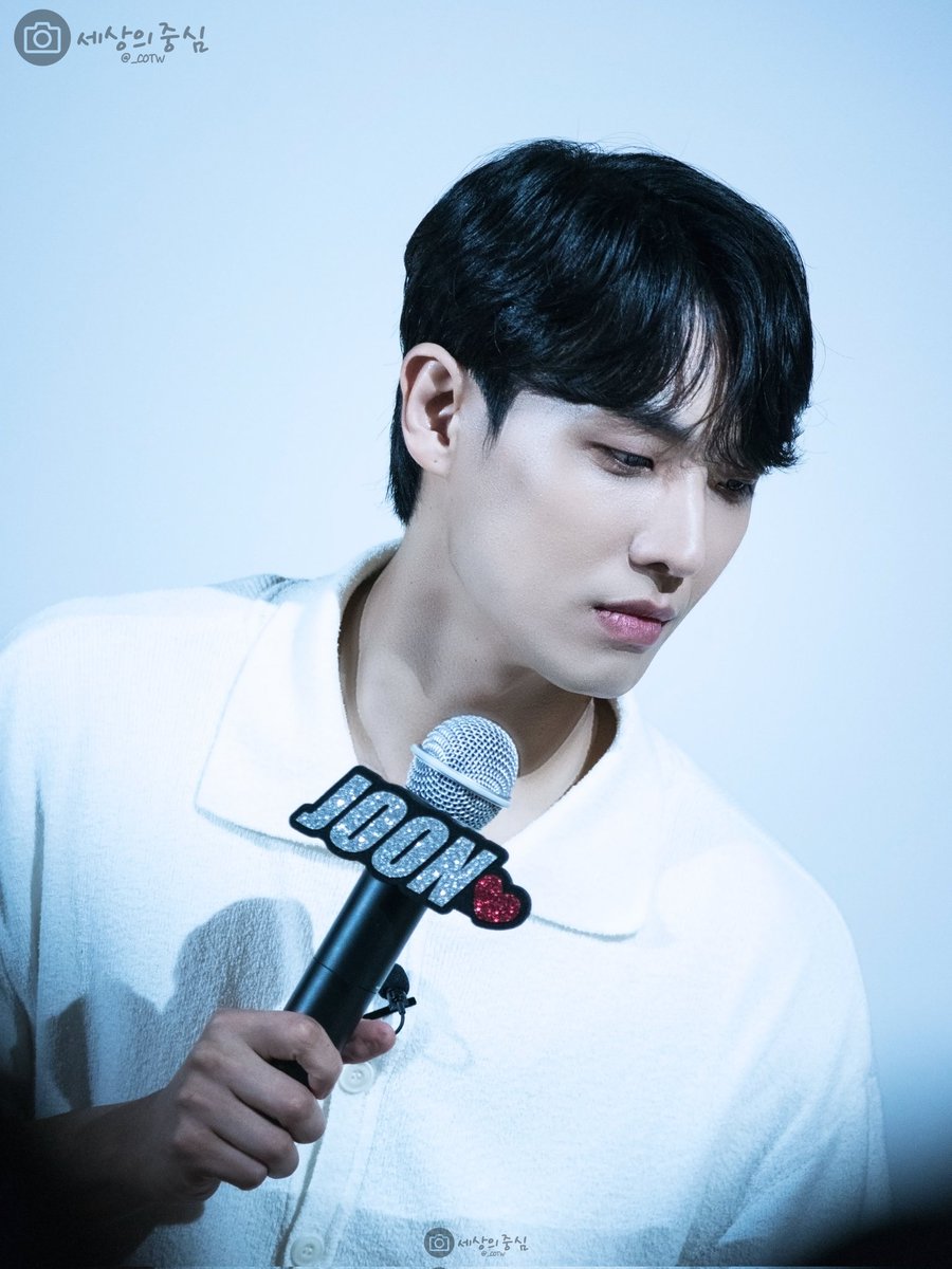 _COTW's tweet photo. 230708 Lee Joon's Mini Talk 1부

#이준 #이창선 #Leejoon https://t.co/faCivwjsvg