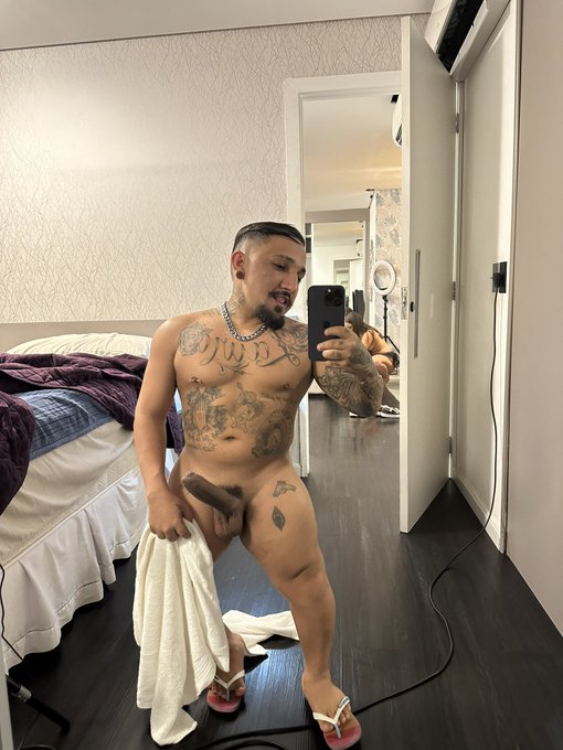 - marca a&iacute; o @ do purinha que voc&ecirc; quer me ver gravando 😈 https://t.co/FHiNeTlocH