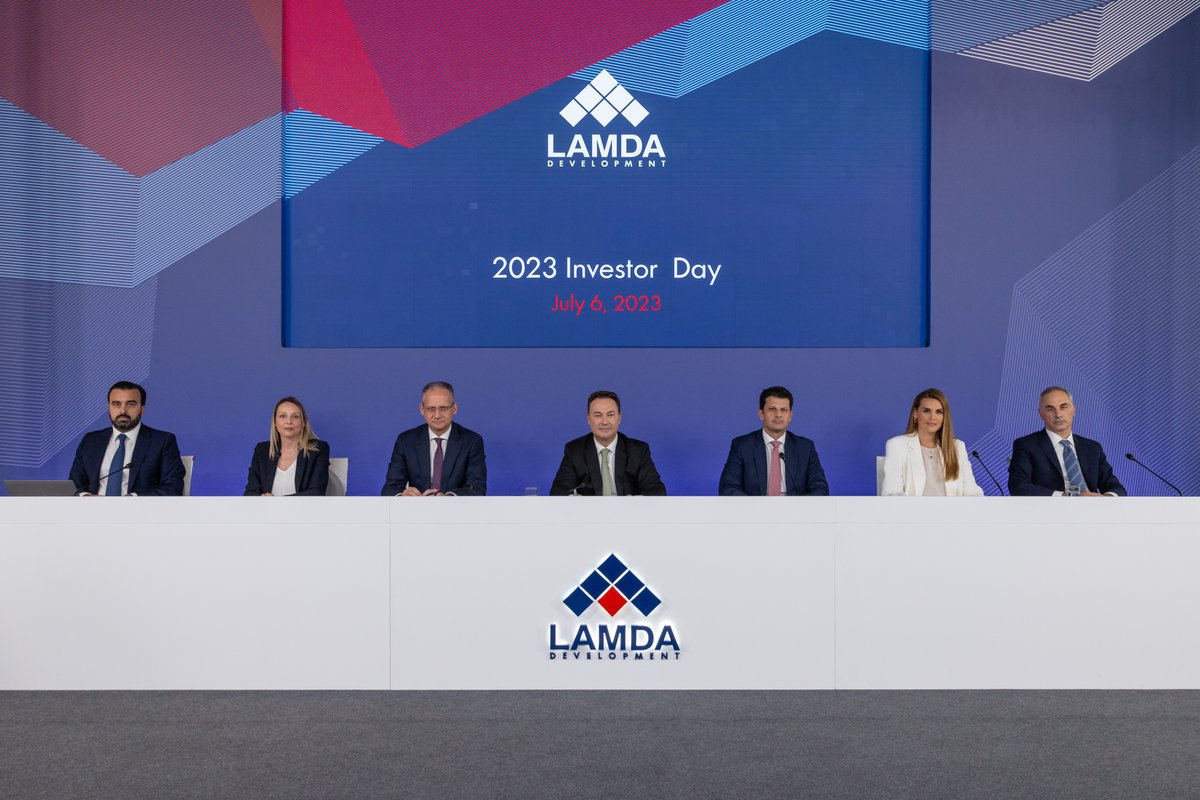 Lamda_Dev's tweet image. Ο CEO της #LAMDADevelopment Οδυσσέας Αθανασίου, μαζί με την ηγετική του ομάδα, παρουσίασε στην Investor Day που οργανώθηκε από την εταιρεία, τις στρατηγικές πρωτοβουλίες που θα αναλάβει η LAMDA Development το επόμενο διάστημα.