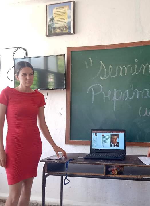 CmObdulio's tweet photo. 👉🏽Comienza en el Centro Mixto "Obdulio Morales Torres" Seminario de Preparación para el curso escolar 2023-2024 elevando el desarrollo integral de docentes.
#CubaMined 
#CubaEduca 
 #educremedios   #EducacionVillaClara  #DPEVillaClara 
#YoandryFariña https://t.co/vzwi5et50J