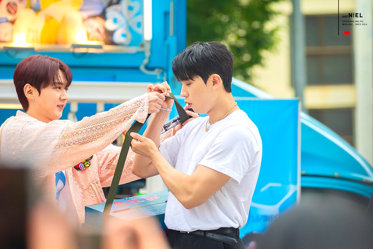 AW_NIEL_'s tweet photo. [💋20230708] 음중미팬 
天地創造🍦
#TEENTOP #틴탑 #천지 #CHUNJI #창조 #CHANGJO 
#HWEEK #4SHO
@TEEN_TOP https://t.co/ZoIAur4aMt