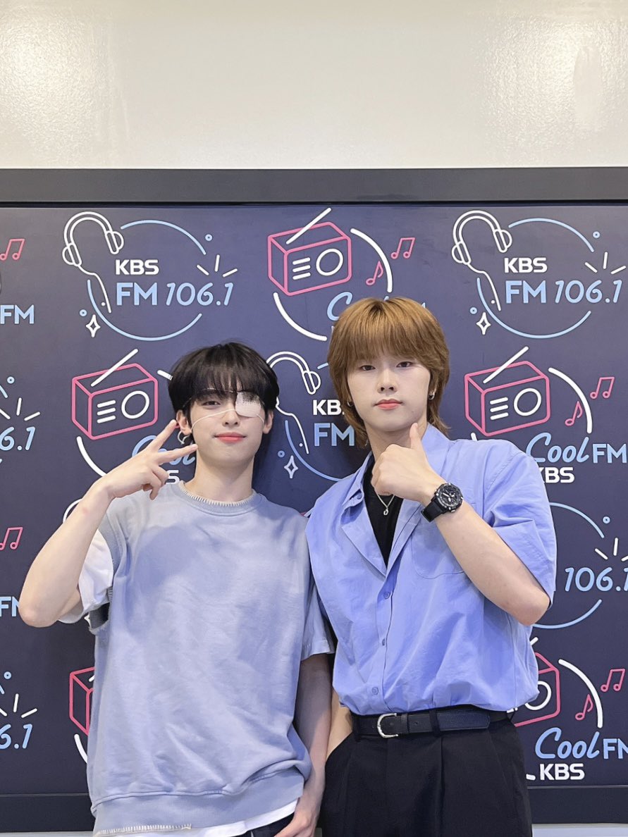 XH_official tweet picture