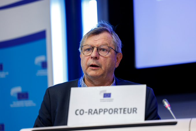 'Le système n’est pas juste aujourd’hui. L’électricité est un produit indispensable.'  Le marché européen de l’électricité n’a pas fini de faire parler de lui.   Découvrez plus dans l'entretien avec le rapporteur

<a href="/christophequare/">christophe quarez</a>

<a href="/CFDT/">CFDT</a> <a href="/touteleurope/">Toute l'Europe</a> 
📜touteleurope.eu/economie-et-so…