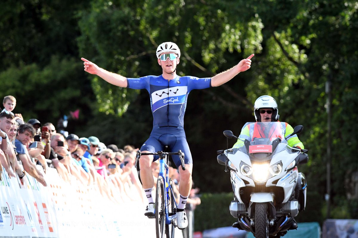 Next Sunday: National Series Road Racing returns with the 2023 <a href="/LancasterGPrix/">LancasterGrandPrix</a> 

START/FINISH: Williamson Park (lots to do there)
- Men: 9am - 93.4 miles
- Women: 2.45 - 56.6 miles

2022 Winners
- Mary Wilkinson
- Rob Scott

STARTLIST: velouk.net/2023/07/06/sta…