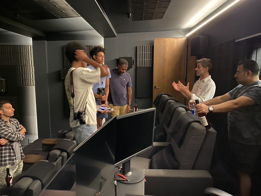 #tbt to this day last year... hanging out with #TPZ crew &amp; <a href="/ZackSnyder/">Zack Snyder</a> at #TheStoneQuarry
#QuarryMen