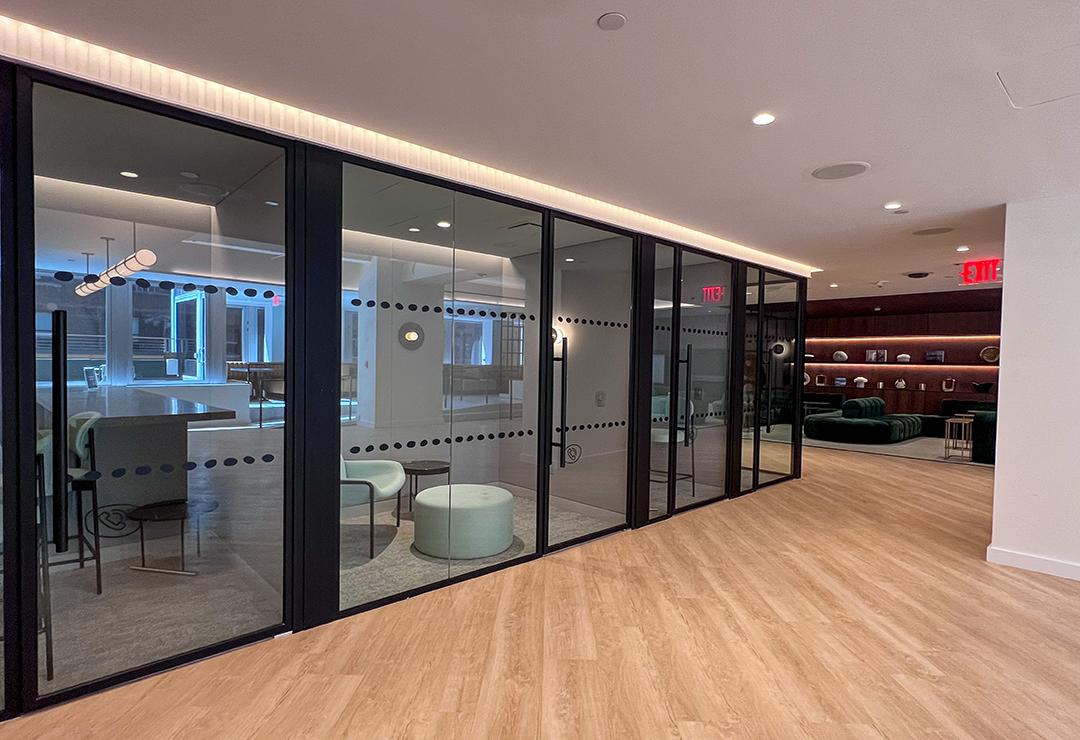Reimagine your space with @zona_glass. Merging sleek profiles and optimal functionality, #ZONA offers customizable solutions that promote transparency and acoustical control. 

Learn More: mfstyles.us/zonaglasswalls…

#modernfoldstyles #architecture #zonaglasswallsystems #whyzona