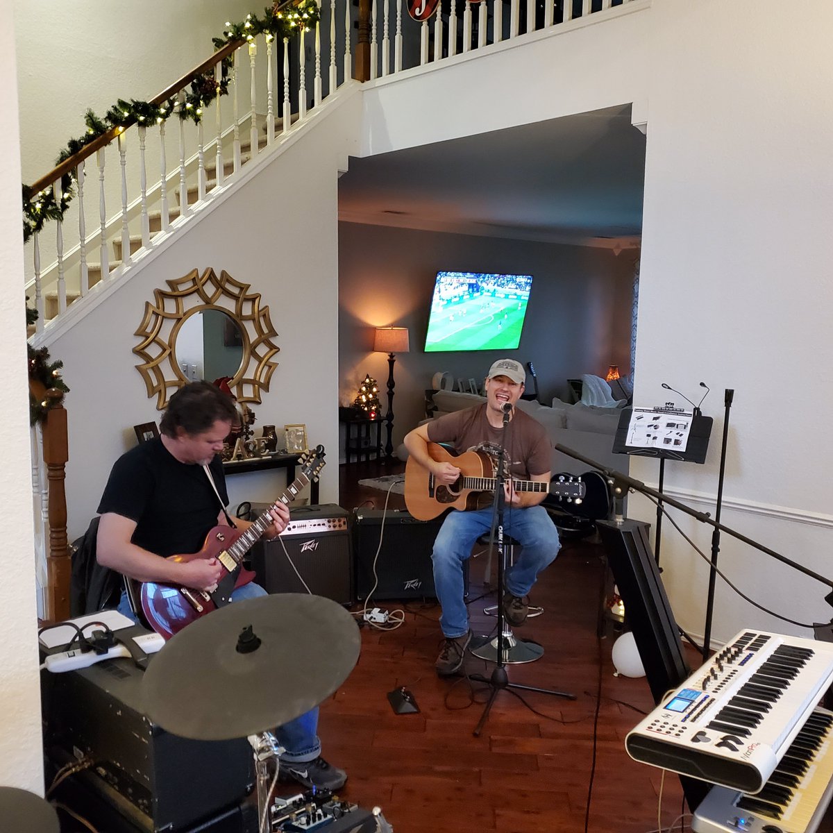 Pic from our Christmas practice.  Working on 30 year old songs.  #tbbynho #dadrock #newclassicrock🎄🎄🎄🎄🎄