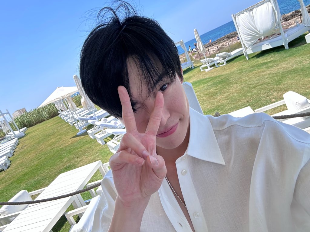또잉 tweet media