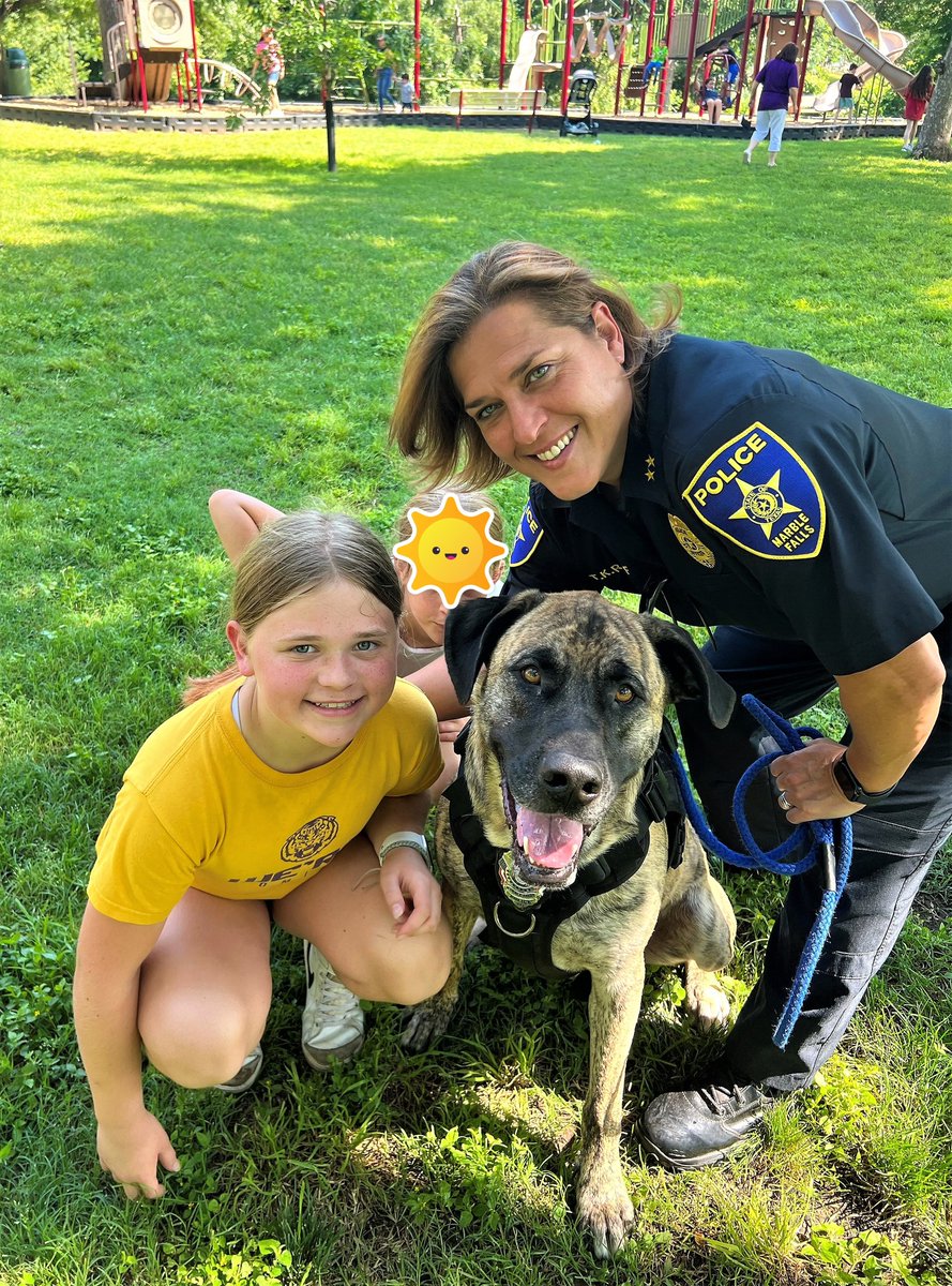 Marble_FallsPD's tweet photo. Do you like dogs!? Do you like cold lemonade on hot summer days!? MFPD has got you covered! For the remainder of July and all through August every Friday Dogs will be up for adoption at the police department! https://t.co/FQ7QpD2WDS