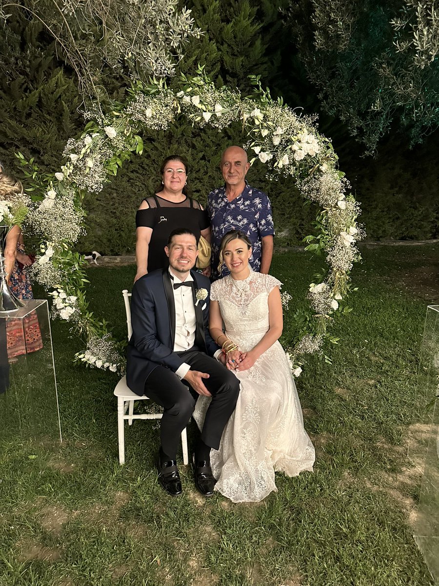 MahmutEfe's tweet photo. Zeynep &amp; Benjamin sizleri tebrik ederiz! Ömür boyu mutluluklar dileriz! 💃¯\_(ツ)_/¯🕺
.
.
.
.
.
.
#Türkiye #muğla #bodrum #bitez #bitezyalısı #bodrum #bodrumdayasam  #gümbet #turgutreis #yalıçiftlik #yalıkavak #gündoğan  #akyarlar #göltürkbükü #türkbükü  #keşfet #mahmutefe🇹🇷 https://t.co/SWMvOAIwvf