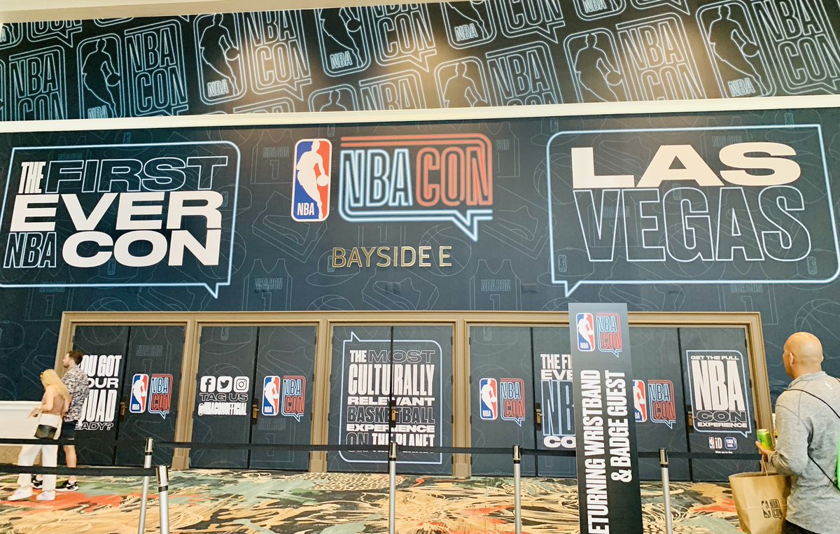 CoachJSifuentes's tweet photo. Had the best time at the inaugural NBA Con that hosted many cool interactive experiences, player appearances, and meet-and-greets. @nbaconofficial @MandalayBay @VegasSummerNBA @NBA @ESPNNBA @spurs https://t.co/ugCv1HAEAL