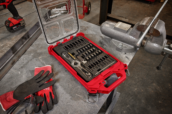 Tool Show tweet media