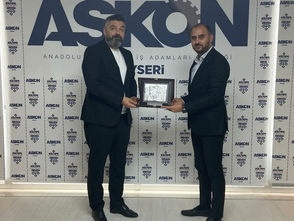 tumsiadkayseri's tweet photo. TÜMSİAD Kayseri Koordinatör Şube Başkanımız Sn. Osman ATICI ve Yönetim Kurulu Üyelerimiz, Kayseri ASKON (Anadolu Aslanları İş Adamları Derneği) Başkanı Sn. İlker BARLI ve Yönetim Kurulu Üyelerini ziyaret ettiler. Yeni görevlerinin ve yerlerinin hayırlara vesile olmasını dileriz. https://t.co/mlhDURlHDD
