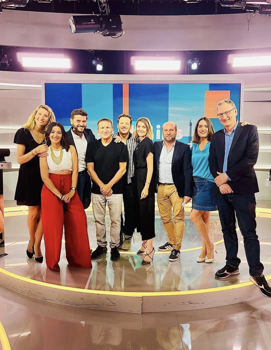 #LesMatinsLCI se maintiennent à de bons niveaux avec <a href="/AcBottet/">Anne-Chloé BOTTET</a> et <a href="/Tof_Beaugrand/">Christophe Beaugrand-Gerin</a>, en ce début de vacances !

Samedi :
📌 98 000 Tvsp 
✅ 3,8% PdA 4+

Dimanche : 
📌 118 000 Tvsp 
✅ 4,6% PdA 4+

Bravo à toute l’équipe de <a href="/LCI/">LCI</a> et bonnes vacances à <a href="/Karimacharni/">Karima Charni</a> !