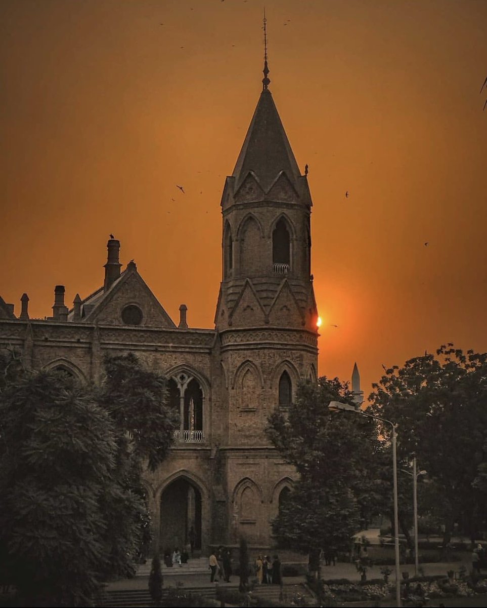 who_tfcaress's tweet photo. The Jannat on Earth..The GCU 🖤 https://t.co/tmkHVj9TYE