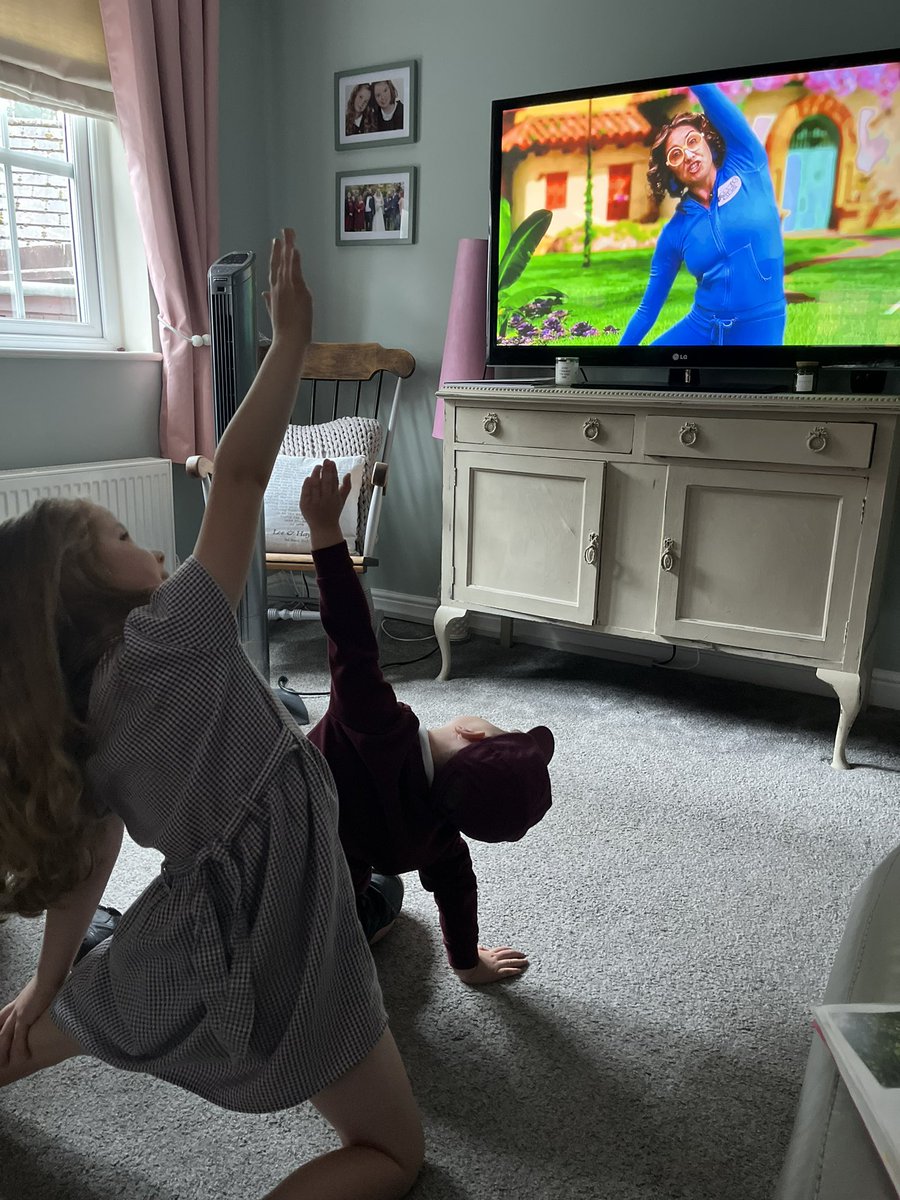 mrskinglll's tweet image. Yoga time!! Even little bro is joining in #homework #seedlingclass @castlechurchps @ChildrenFirstLP
