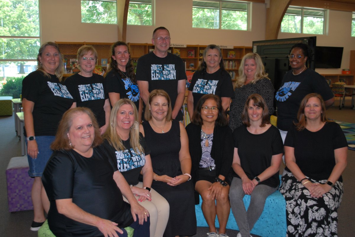 We would like to celebrate these 13 awesome educators who have worked at JDE for 20 years! Thank you for your unwavering commitment to our beloved school!
