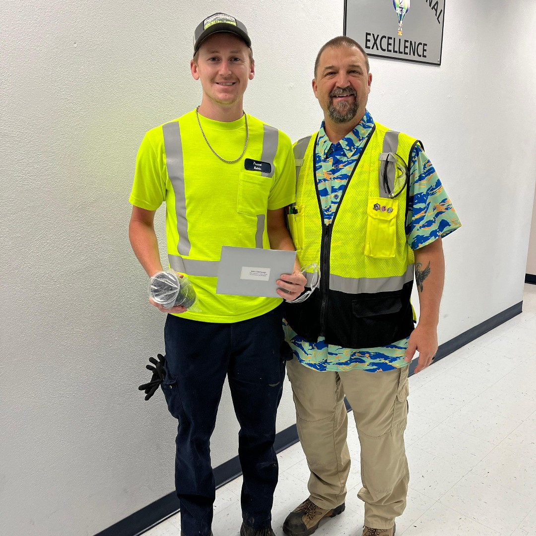 PrecoatMetals's tweet photo. Congrats to our service award recipients for our Northgate Plant!

Awards are as follows, pictures are also in this order!

Jaden Deatheridge: 1 Year
Perry Manning: 1 Year
Roy Rodaway: 5 Years
Bill Ennis: 30 Years 

#funatwork #workinghard #awards https://t.co/MyXc2yDU4H
