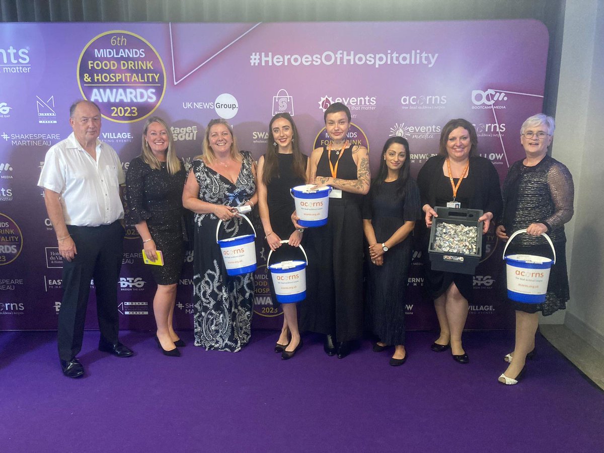 AcornsHospice's tweet photo. Team Acorns is ready! Are you?

If you see us at tonight's #MFDHA23 say hello, our fundraisers are a friendly bunch 👋

#HeroesOfHospitality https://t.co/GquOZvXD6W