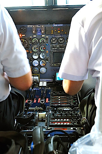 111publishing's tweet image. Aviation Students:
One of the Best &amp;amp; Most Inexpensive Ways to Reach 1,500 Flight Hours
altitude36000ft.blogspot.com/2022/10/inexpe…
#FlightHours #MinimumHours #AirlineJob
.