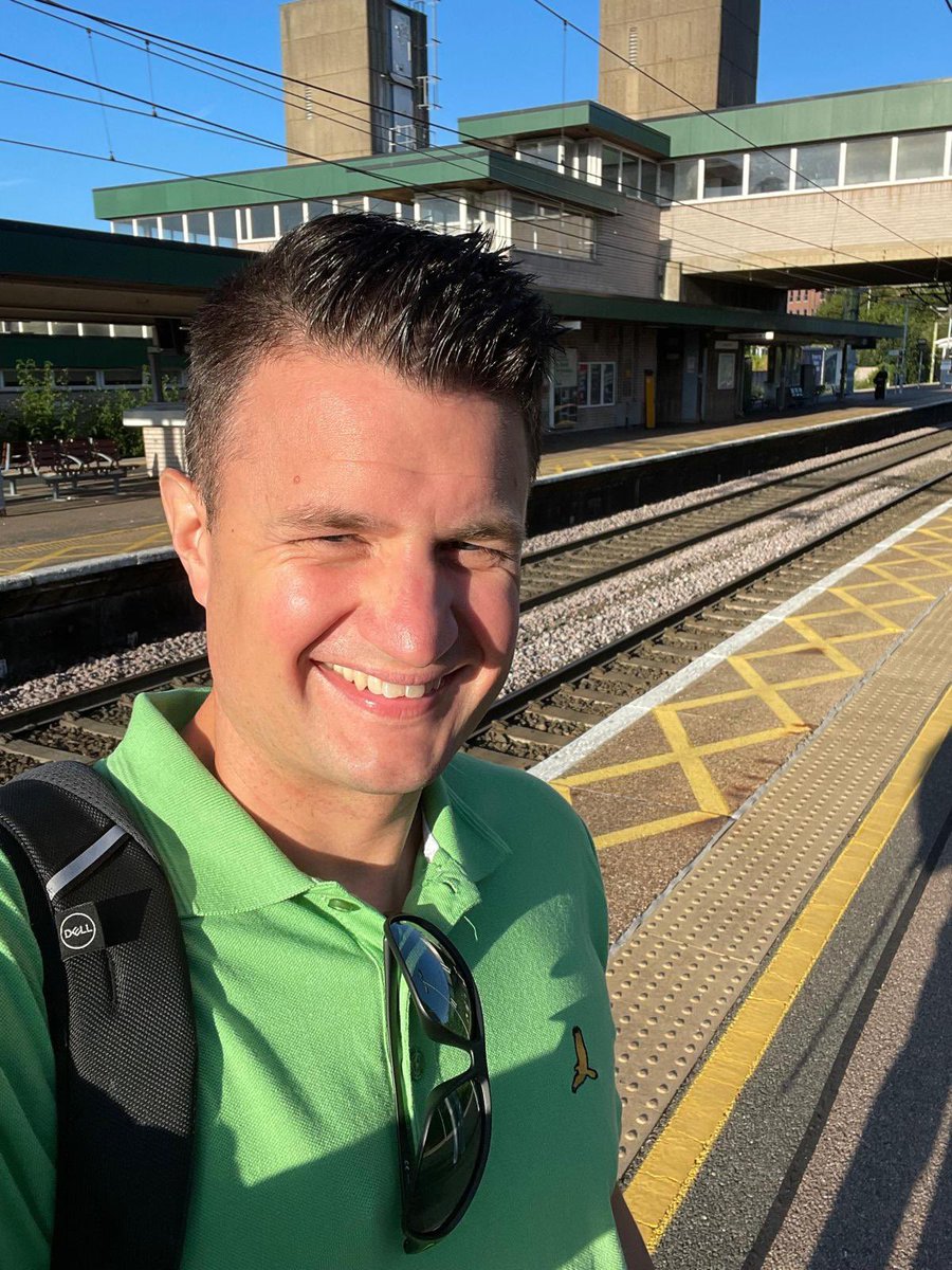 2026Wrtc's tweet image. Hi, I’m Mark M0DXR - The Chairman of WRTC 2026.

This is me on my way to Italy this morning to announce that the UK is the next host nation for WRTC.

I’m very proud to be able to deliver the news and I look forward to seeing many of you in the UK in 2026!