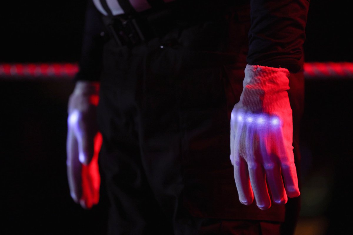 rasslinpics's tweet photo. Nexus, the robotic referee. #superwrestlers #chicago https://t.co/x0uIrpKN2L