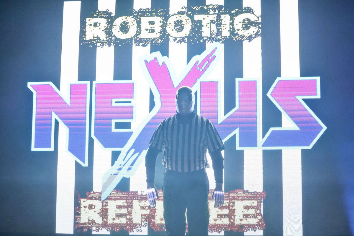 rasslinpics's tweet photo. Nexus, the robotic referee. #superwrestlers #chicago https://t.co/x0uIrpKN2L