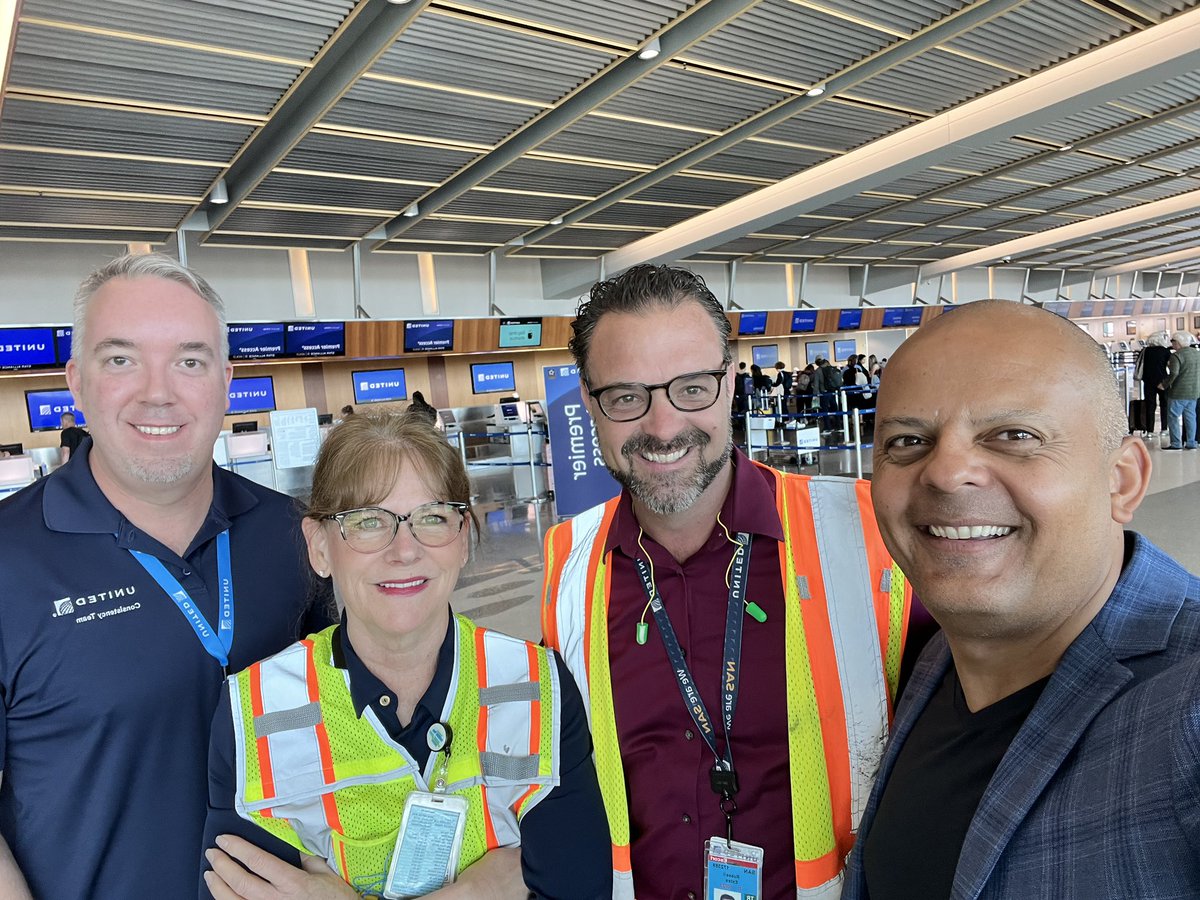 Great seeing team @united SAN @Jeanblu8219 @RussllCollin @BsquaredUA ready to launch accelerate gates July 17! #consistencyteam @Tobyatunited @MikeHannaUAL @DJKinzelman @espresso613 @LouFarinaccio @scarnes1978