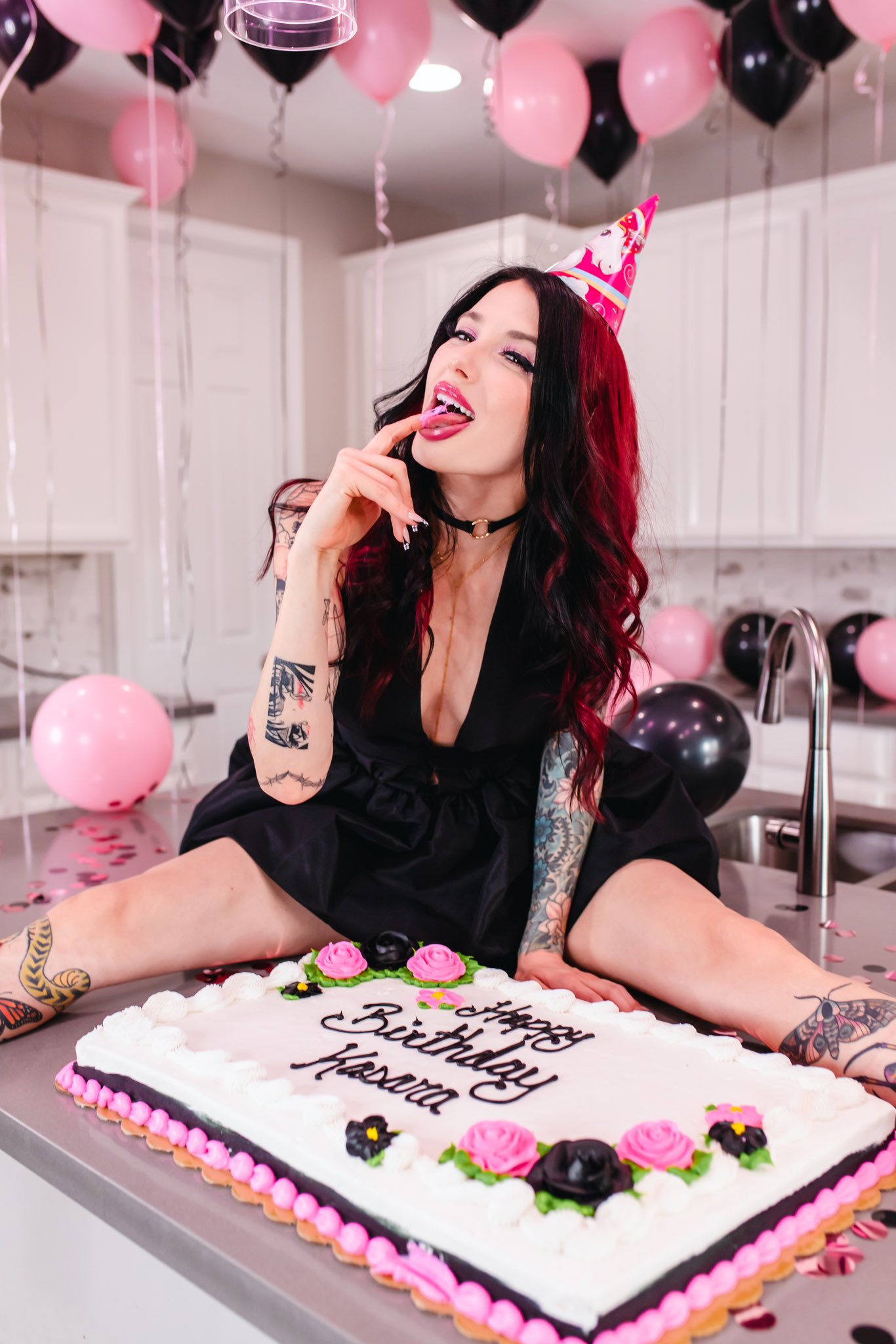 Kasara Wood 💋 on Twitter: "Feeling like a little BIRTHDAY SLUT over