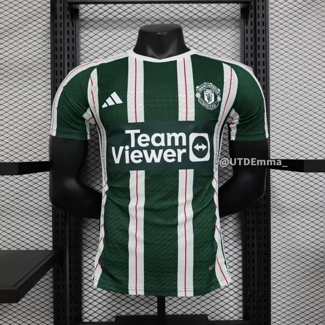UTDEmma_'s tweet photo. 🚨👕 - A closer look at United’s 23/24 Away shirt in detail 🔍 https://t.co/0XhmPPpclP