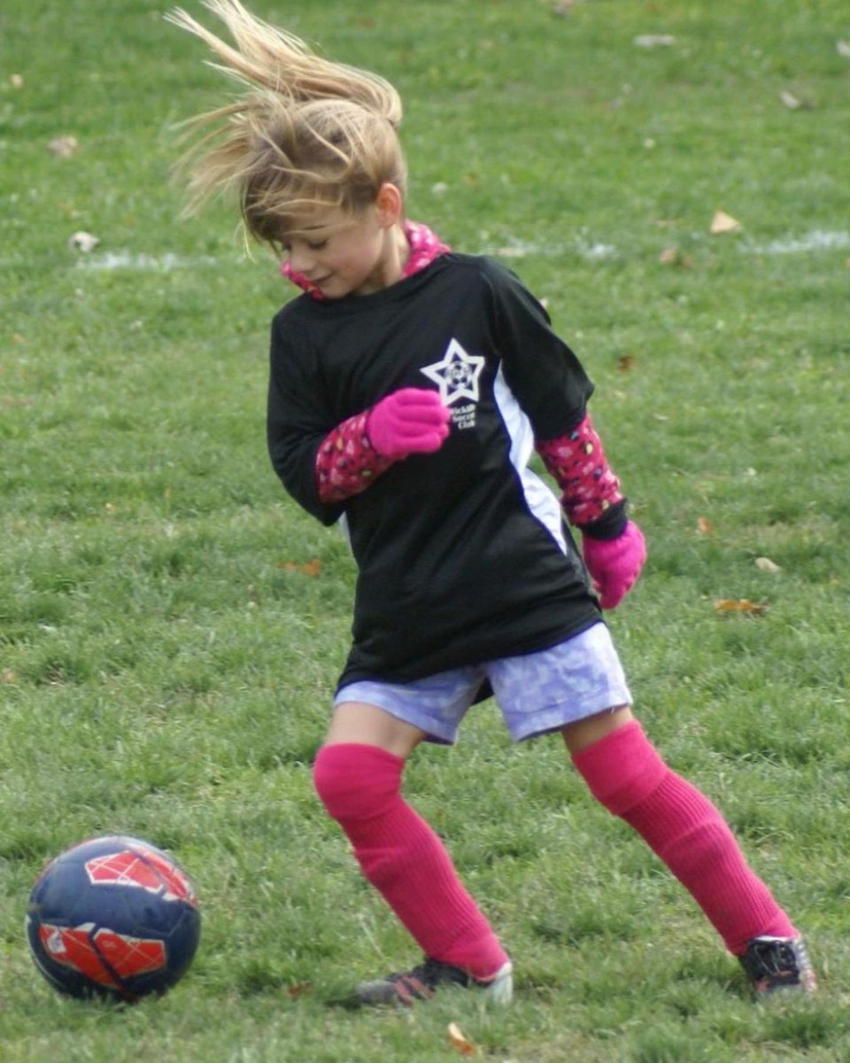A very special thanks to Coach Rich and Coach Lizzie for this amazing opportunity! I am so excited for the next chapter! 
#GoLakers ⚽️☘️ #committed #mercyhurst28 
<a href="/ClevForceSC/">Cleveland Force SC</a> 
<a href="/hurstwsoc/">Mercyhurst Women’s Soccer</a> 
<a href="/RWall5/">Richard Wall</a> 
@SoccerMomInt 
<a href="/SSN_NCAASoccer/">Sidelines - College Soccer (logged out)</a> 
<a href="/ImCollegeSoccer/">College Soccer Truth ™</a> 
<a href="/WHS_Blue_Devils/">Wickliffe Athletics</a>
