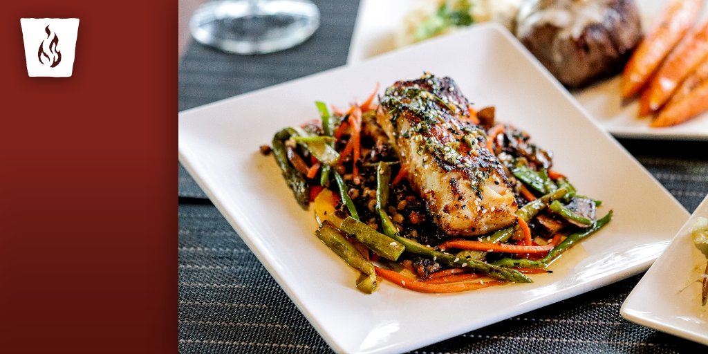 🎣Our Pan-Seared Chilean Sea Bass is a 'bass-terpiece' of culinary delight. With a Brandy-Garlic Crust, Quinoa Farro, Stir-Fried Vegetables, and Asian Sesame Vinaigrette, it's a seafood sensation you won't want to miss! 

#ChileanSeaBass #SeafoodSensation