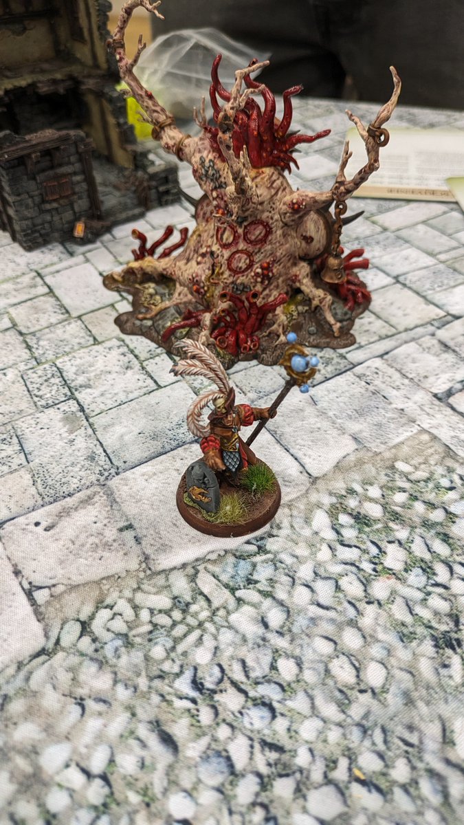 AekoldHelbrass's tweet photo. Thanks to everyone at @WarhammerWitney for a wonderful weekend, especially my opponents. My Realm-walker made a good start on his I-Spy book, getting an average of 3 new things per game! He'll be looking for more in future events! 1/2 #WWThree #WarhammerCommunity #ageofsigmar https://t.co/kYwIX1JJuX