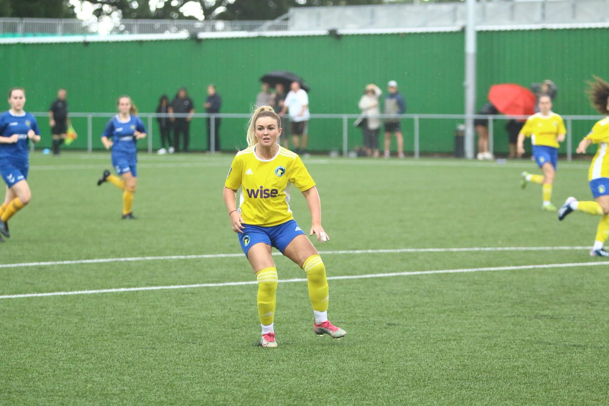 clocoldicott's tweet photo. Nearly two years later… First preseason back🙏💪💙💛 https://t.co/Jnr1mwwFye