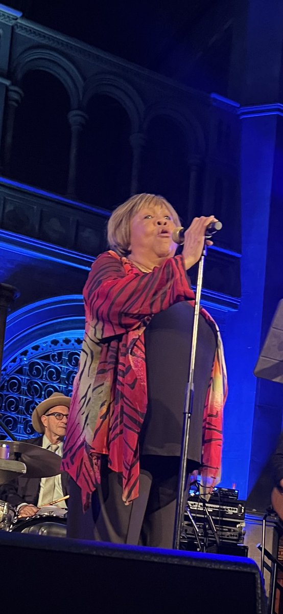 Zodmonster's tweet photo. @mavisstaples Happy birthday lovely 💜💜💜Great seeing u @UnionChapelUK last week! Stay blessed xxx https://t.co/cFQxa49vfQ